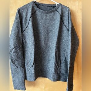 Lululemon women’s gray crew neck sweatshirt.  Size 12.  Vintage.